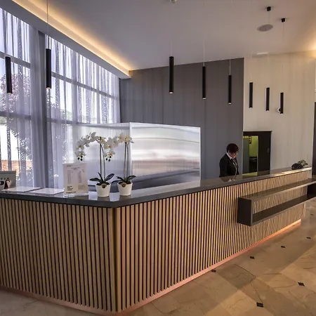 Ai Pini Parco vacanze 3*