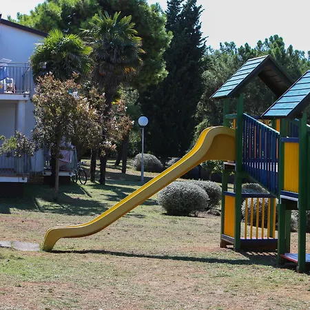 Ai Pini Village de vacances 3*