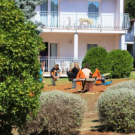 Üdülőpark Ai Pini 3*