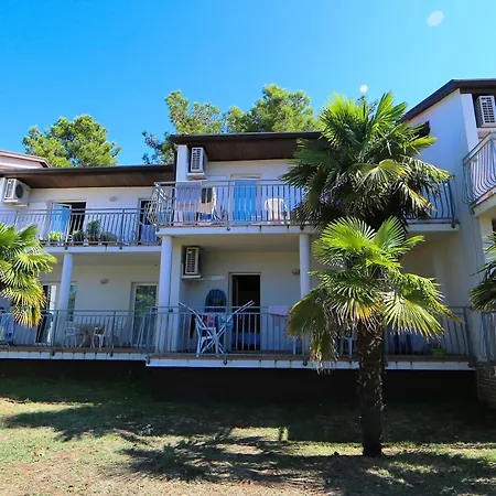 Ai Pini Parco vacanze Medolino