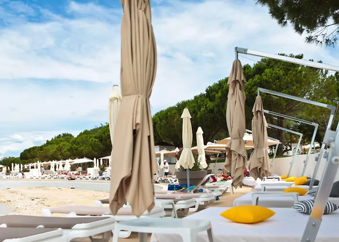 Ai Pini Holiday park 3*